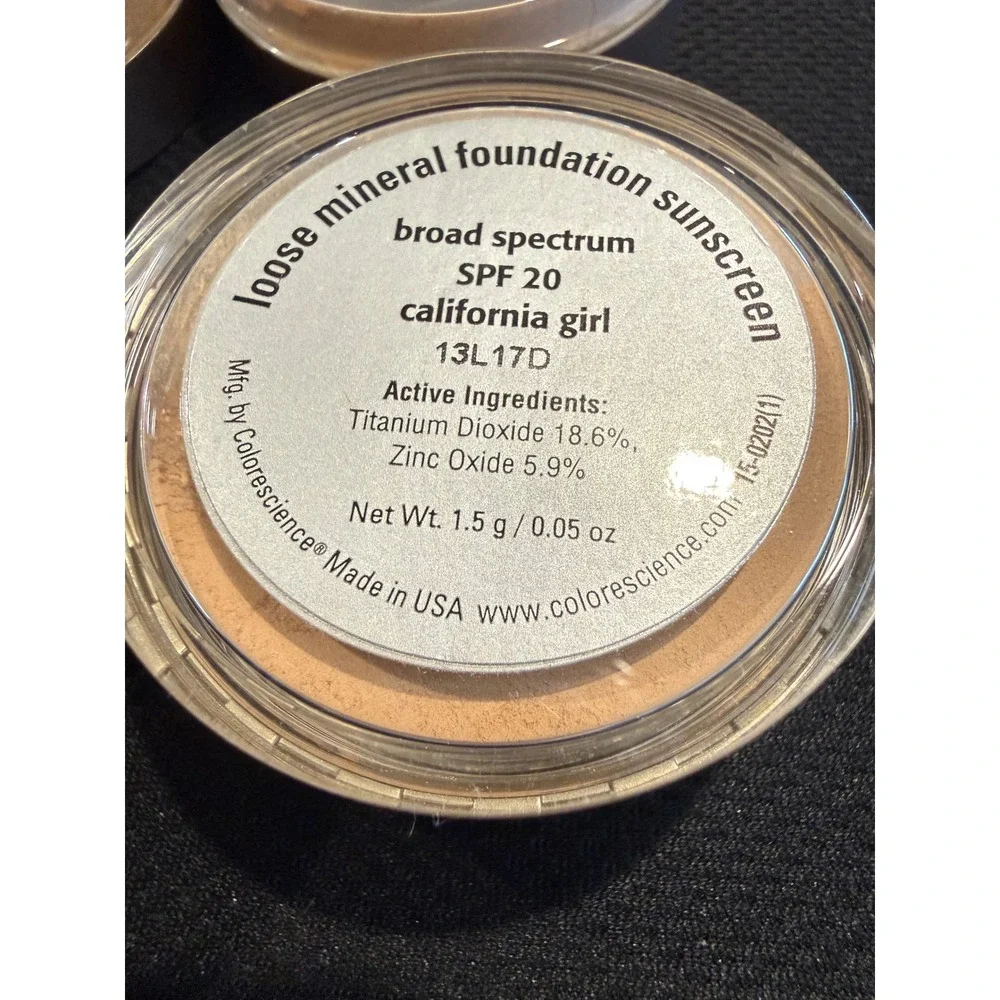 4 Colorescience Loose‎ Mineral Foundation Sunscreen SPF 20 California Girl 1.5g